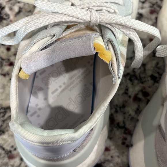 Women Adidas Nite Joggers size 8.5 women’s - Picture 5 of 6